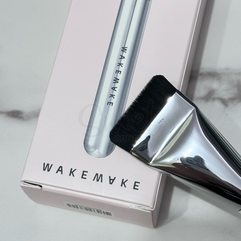 【韩国】Wakemake 超薄无痕粉底刷 均匀上妆不吃粉/Foundation Brush -  - @ - Sweet Living